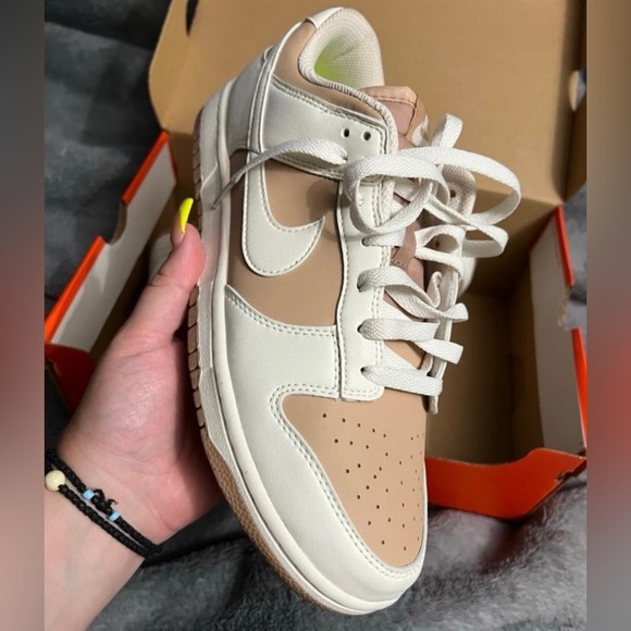 Dunks - Picture 2 of 4